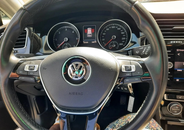 Volkswagen Golf cena 72000 przebieg: 107000, rok produkcji 2019 z Warszawa małe 67